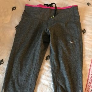 Nike Grey Cropped Leggings